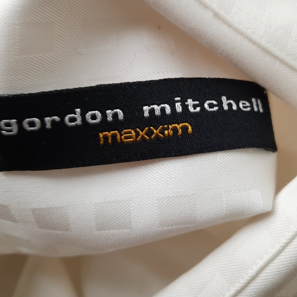 Business Style Gordon Mitchell Luxury 17 Long sleeve cuffs Classy dress shirt - Picture 11 of 13